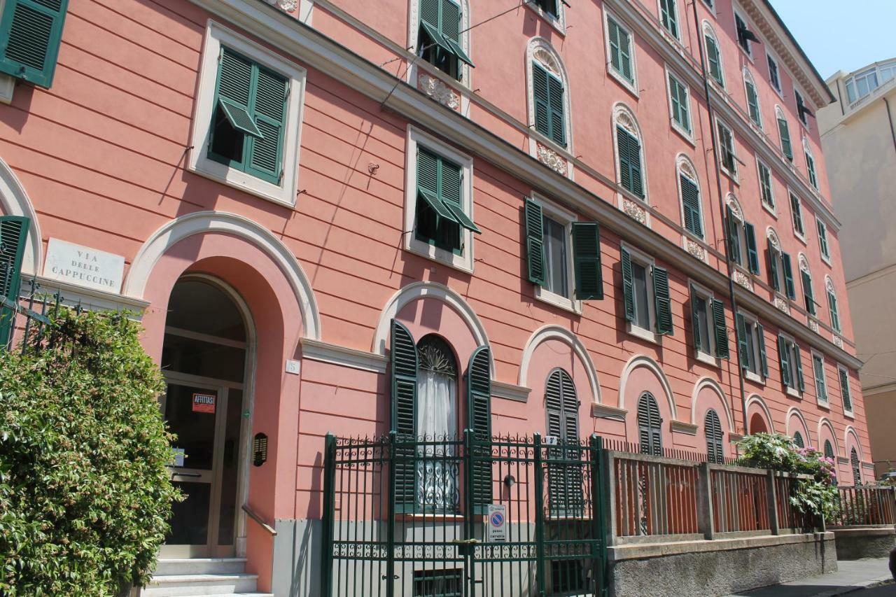Appartamento In Centro Zona Fiera,Davanti Al Galliera Genoa Luaran gambar